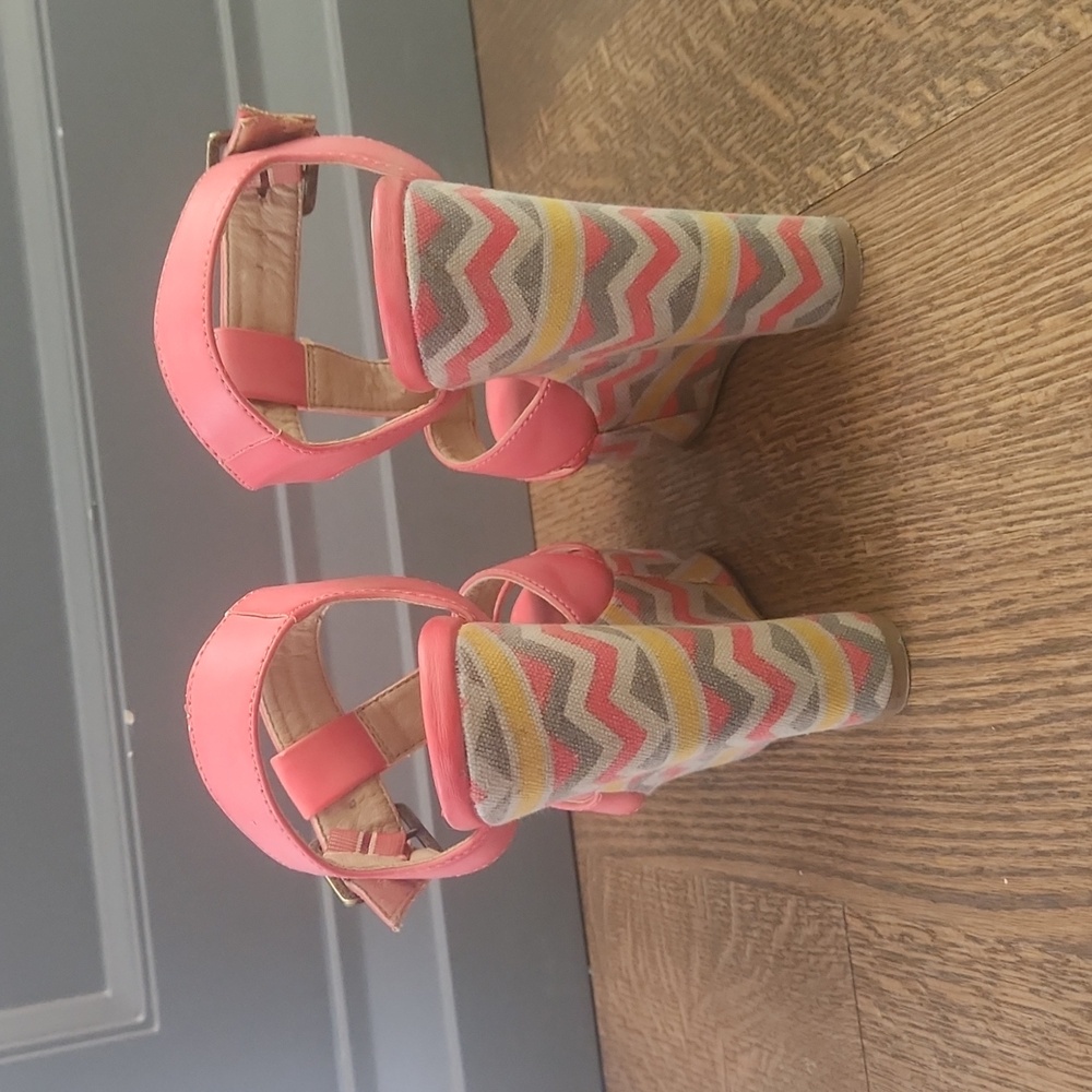 Colourful Wedges - Picture 4 of 5